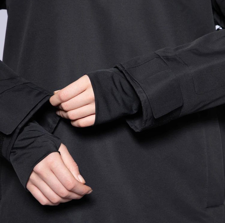 Lumilukot hihansuissa