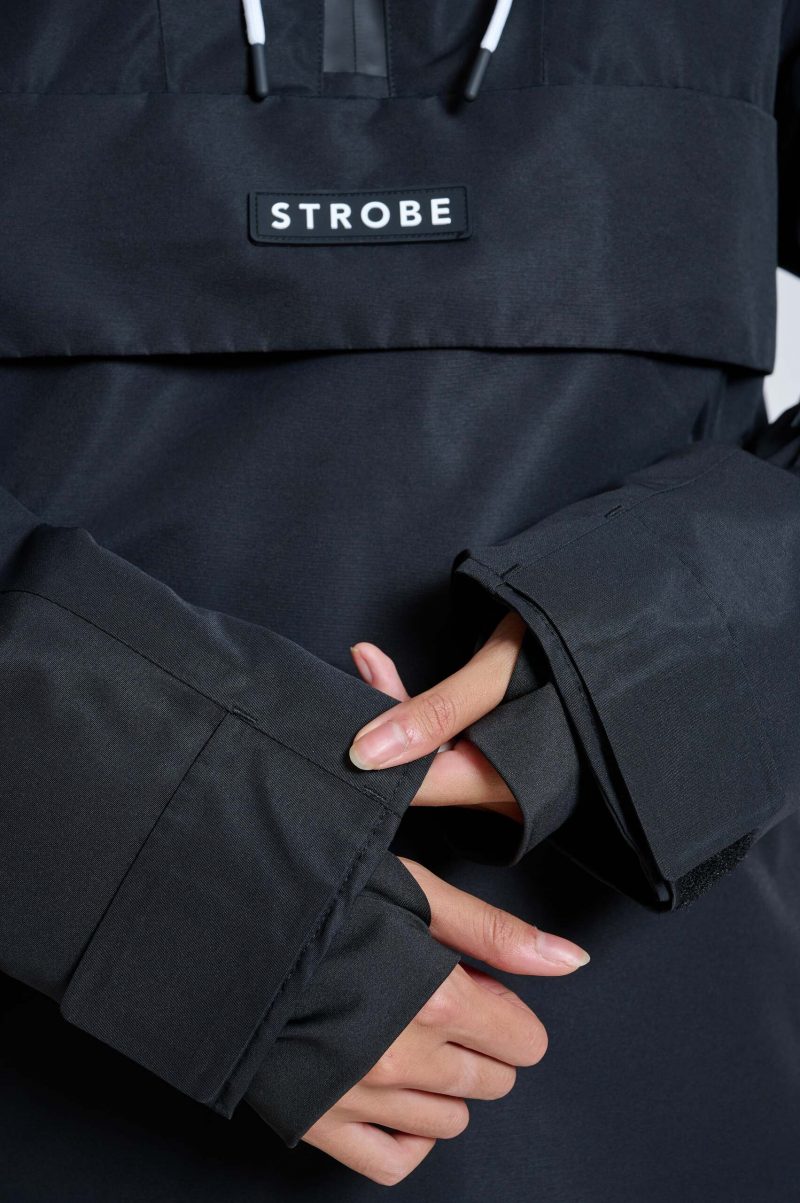 Lumilukot hihansuissa